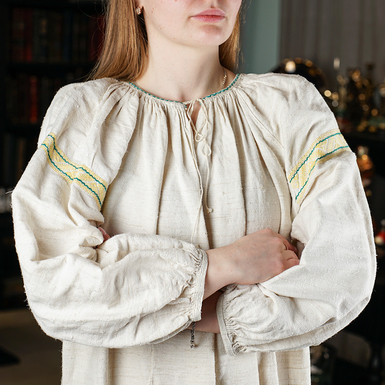 Вышитая женская сорочка на домотканом крапивном полотне, Полтавщина, 19 век