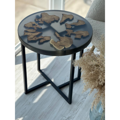 Журнальный стол ручной работы "Лесная сказка" из натуральной древесины акации и эпоксидной смолы