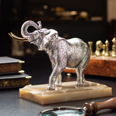 Авторська статуетка "Слон" з поліефірної смоли зі срібленням, камінь онікс від Євгена Єпура