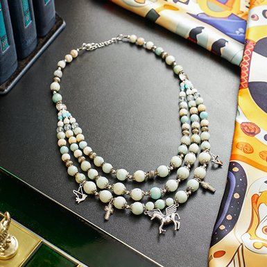 Ожерелье "Пегас" 3-рядное из амазонита, кварца, перламутра