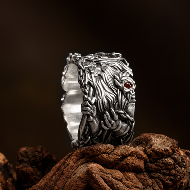 Серебряный перстень с гранатом "Аид" от ARHAIKA