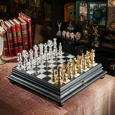 Шахматный набор "Corona" с деревянной доской и фигурками с позолотой и посеребрением от ITALFAMA