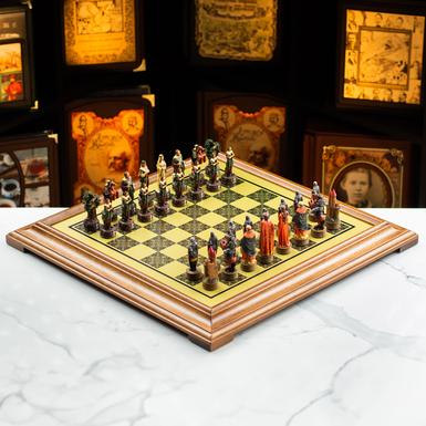Шахматный набор "Clash of Crowns" с деревянной доской и вручную расписанными тематическими фигурками от ITALFAMA