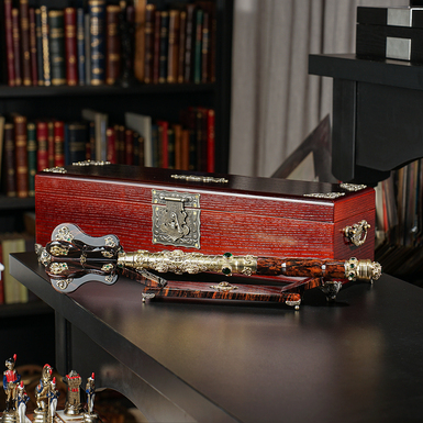 Булава "Незламність" з обсидіаном, кварцем, бронзою, латунню, деревом і музичним супроводом 