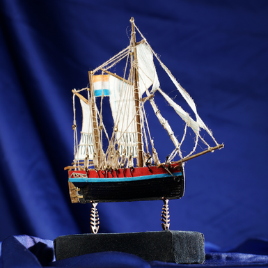 Деревянная модель грузового судна из Нидерландов 18 века ручной работы