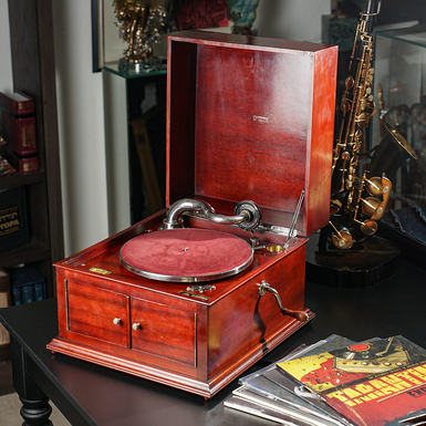 Раритетний патефон Pathé, підмарка Olophone, Франція, 1920-і роки