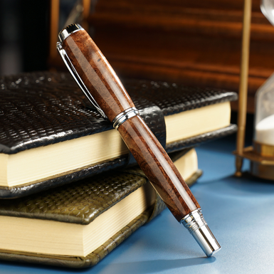 Ручка-роллер "Woody" из дерева от Kaminsky Studio