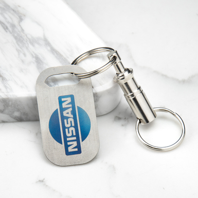 Титановый брелок "Nissan" облегченной серии Light со швейцарским карабином "Victorinox"