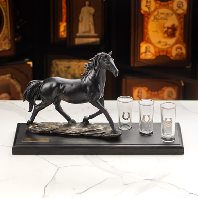 Подарочный набор из 3 рюмок "Эликсир победы: с конем и подковой"