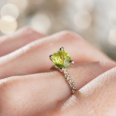 Кольцо "Spring" с аметистом из серебра 925 пробы