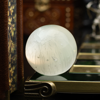 Шар из селенита "Moon ball" от Stone art designe (260 г)