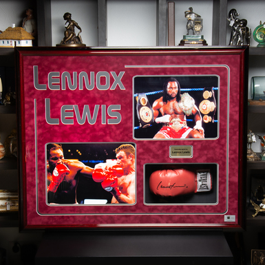 Сертифицированный автограф боксера Леннокса Льюиса на перчатке с коллажем фото (87х107 см)