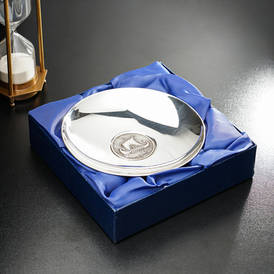 Сертифицированная серебряная тарелка "Trireme" ручной работы