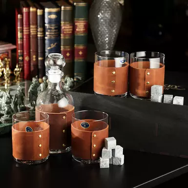 Набор для виски с кожаными вставками Richard (4 бокала, 18 кубиков, декантер, щипцы для льда) в деревянной коробке