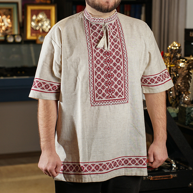 Вышитая мужская рубашка ручной работы «Багряный оберег»