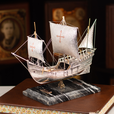 Скульптура одного з трьох кораблів експедиції Христофора Колумба в масштабі 1:75 "Каравела Пінта" від Євгена Єпура