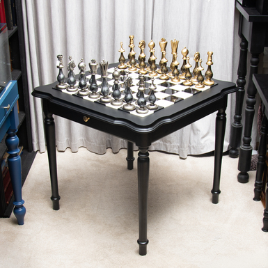 Шахматный стол "Lusso Reale" с мраморной доской и фигурками из латуни от ITALFAMA