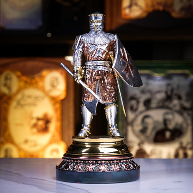 Статуэтка "Рыцарь Мальтийского ордена" с позолотой 24 карата от Евгения Епура