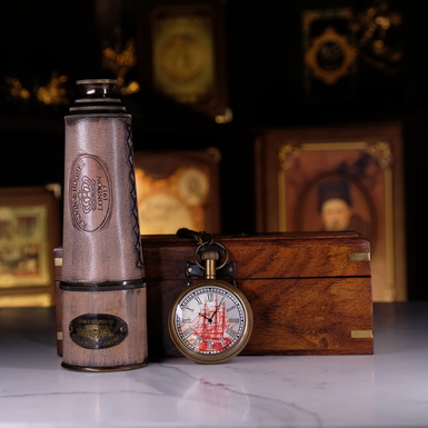 Подарочный комплект винтажная подзорная труба "Sea voyage London 1917" и винтажные карманные часы "Sailboat Royal Navy 1812"