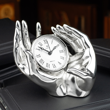 Посеребренная статуэтка с часами "Время в наших руках" от ArtBe