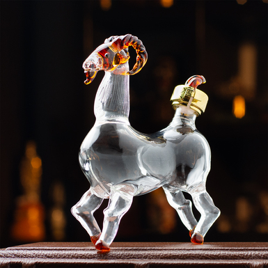 Стеклянный декантер для виски "Год козы" из коллекции "Китайский гороскоп" от The Wine Savante (150 мл)