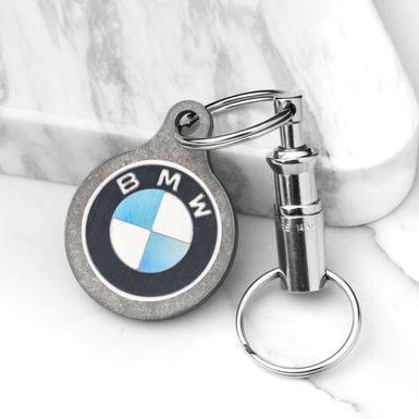 Титановый брелок "BMW" со швейцарским карабином "Victorinox" от Calti