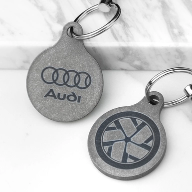 Титановый брелок "Audi" со швейцарским карабином "Victorinox" от Calti