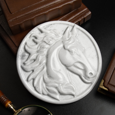 Скульптура-барельеф ручной работы "Бюст белой и гордой лошади" от MARKAM