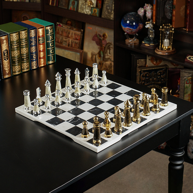 Элитный шахматный набор "Dance of Kings", доска из мрамора Bianco Carrara (50х50 см) и фигурки с позолотой и посеребрением от ITALFAMA