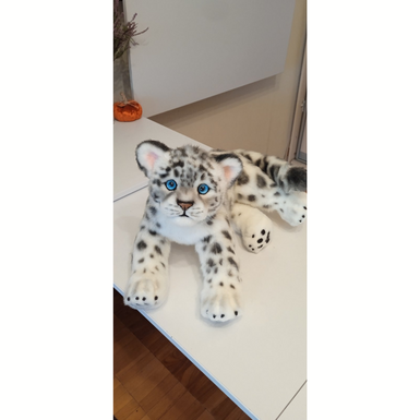 Меховая игрушка "Снежный барс" ручной работы