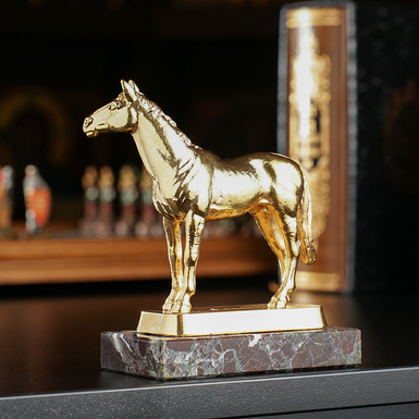 Авторская статуэтка «Аристократия» от Евгения Епура