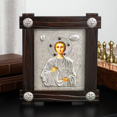 Ікона "Пантелеймон" із посрібленням в дерев'яній рамі