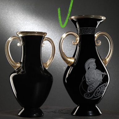 Handcrafted crystal amphora "Athena" by Duccio di Segna