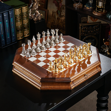 Шаховий набір "Clarus" з дерев'яною дошкою (46х46 см) та фігурками зі срібла та золота від ITALFAMA