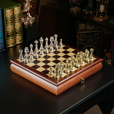 Шахматный набор "Stratego" с деревянной доской (32,5х32,5 см) и металлическими фигурками ITALFAMA