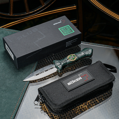 Номерний клинок Boker Plus (Німеччина) в темно-зеленому кольорі з відзнакою прикордонних військ України