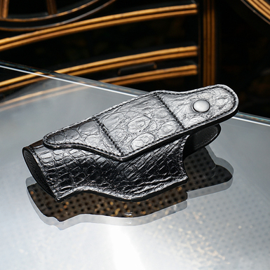 Black holster (lined with Italian Alcantara) for the Glock 17 pistol