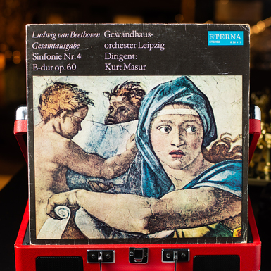 Виниловая пластинка с симфонией №4 Людвига ван Бетховена