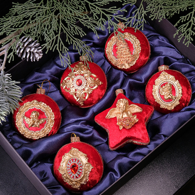 Набор елочных игрушек "Red velvet" ручной работы (7 шт.)