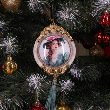 Медальйон ялинковий "Lady" ручної роботи