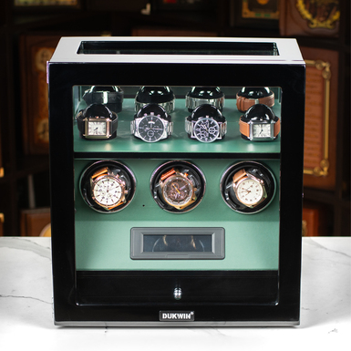 Box for winding 3 and storing 4 watches "Wood" by DUKWIN