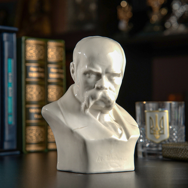 Коллекционная фарфоровая скульптура "Бюст Тараса Шевченко" (Городница, 1960-е годы)