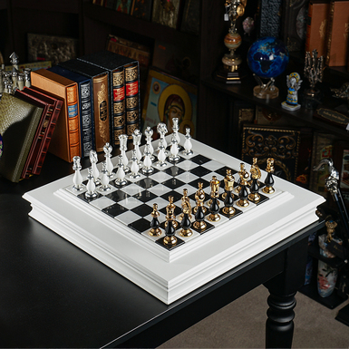 Шахматный набор "Grand Tactic" с мраморной доской ручной работы и фигурками с позолотой и посеребрением от ITALFAMA
