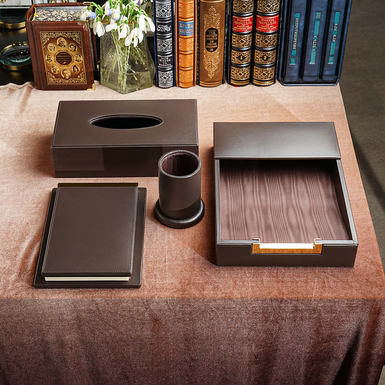 Подарочный комплект держатель для салфеток, кожаная подставка для ручек, кожаный держатель для бумаги и элитный настольный блокнот для записей от Renzo Romagnoli