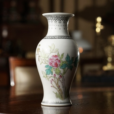 Порцелянова китайська ваза Kangxi Nian Zhi (60-70 рр.)