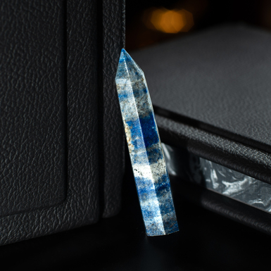 Обеліск із лазуриту "Небо" від Stone Art Designe (30 г)