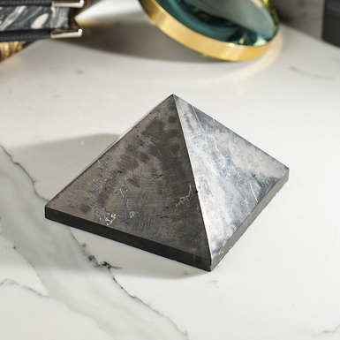 Shungite pyramid "Steel" by Stone Art Designe (635 g)