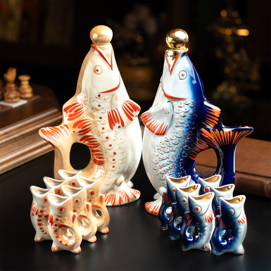 Комплект фарфоровых сервизов "Рыбы" (2 графина и 12 рюмок)