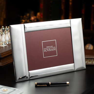 Горизонтальна рамка для фотографій "Elegance" з посрібленням від Valenti