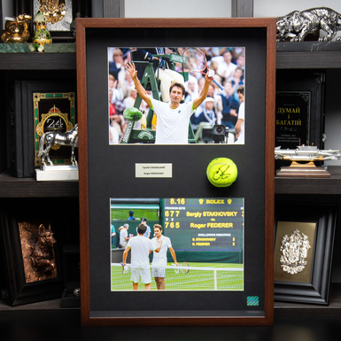 Автограф теннисиста Сергея Стаховского на теннисном мяче из собственной коллекции коллекционера Николая Оскомы